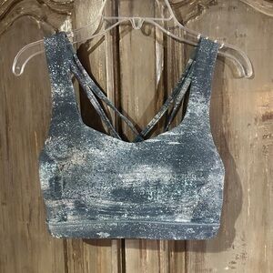 Lululemon - Free to be Serene Sports Bra